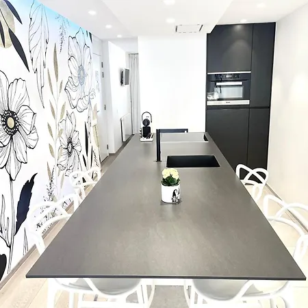 Luxury 102 Adult Only! *